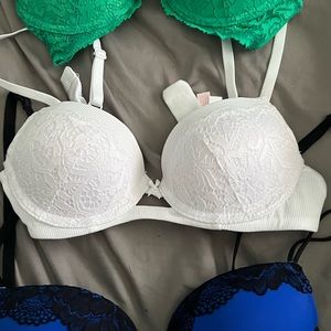 I put the originals photo up as well as what I got. Never worn to small.